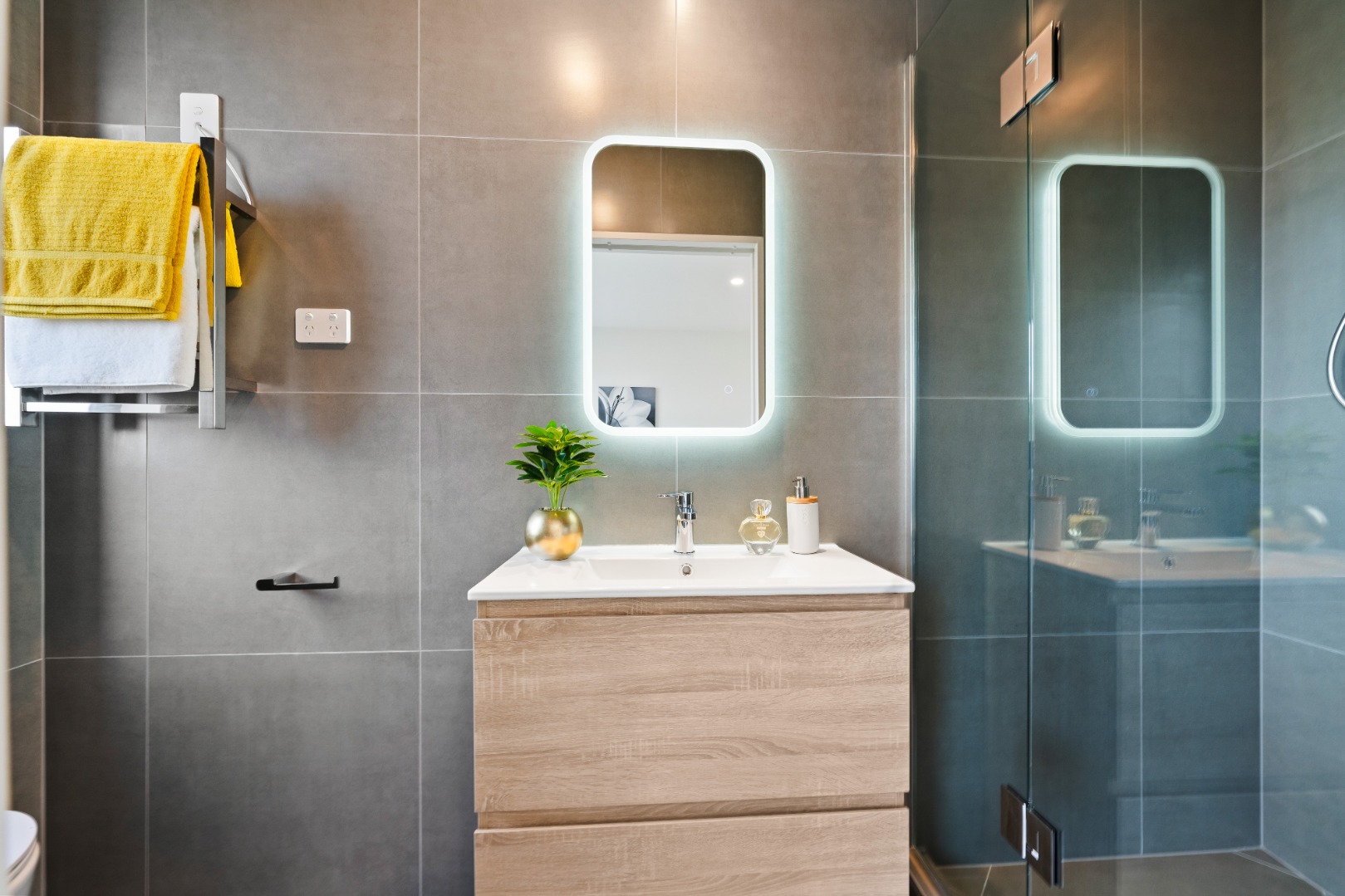 Stylish Brand New Three bedroom Duplex! photo