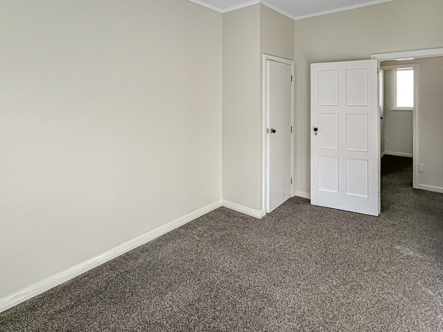Standalone family home in Sandringham photo