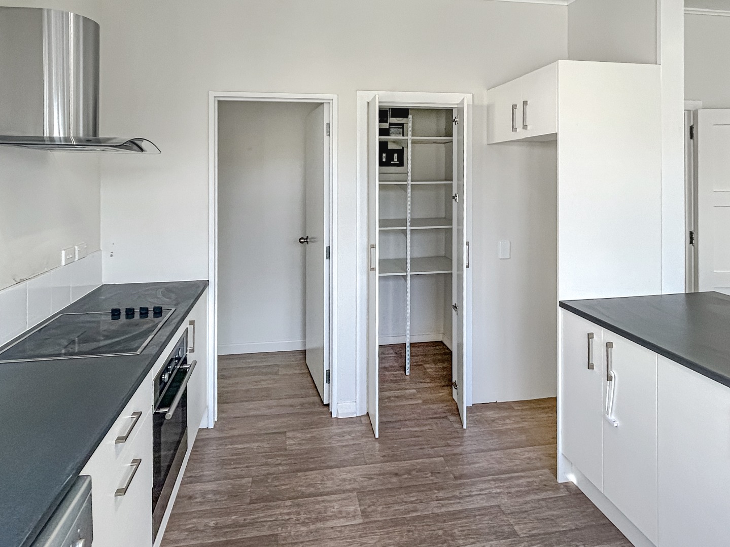 Standalone family home in Sandringham photo