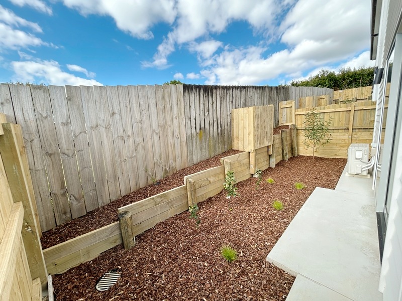 Mount Wellington - 4 Bedrooms and 3 Bathrooms photo