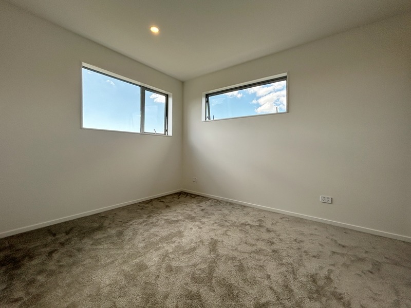 Mount Wellington - 4 Bedrooms and 3 Bathrooms photo