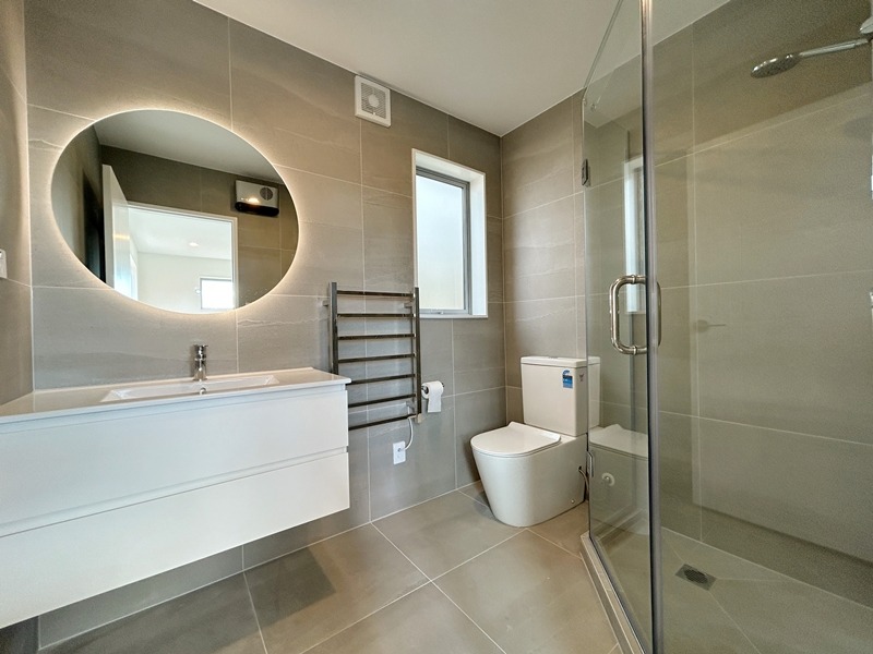Mount Wellington - 4 Bedrooms and 3 Bathrooms photo
