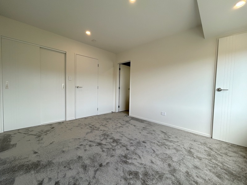 Mount Wellington - 4 Bedrooms and 3 Bathrooms photo