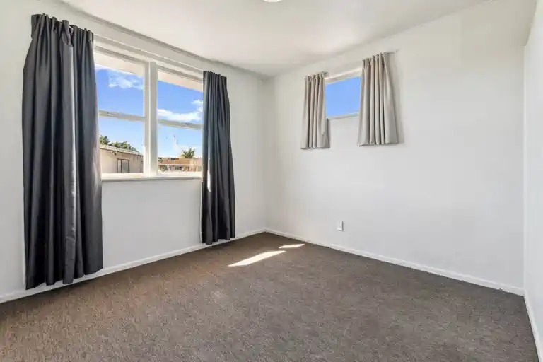 Papakura, 4 bedroom  photo