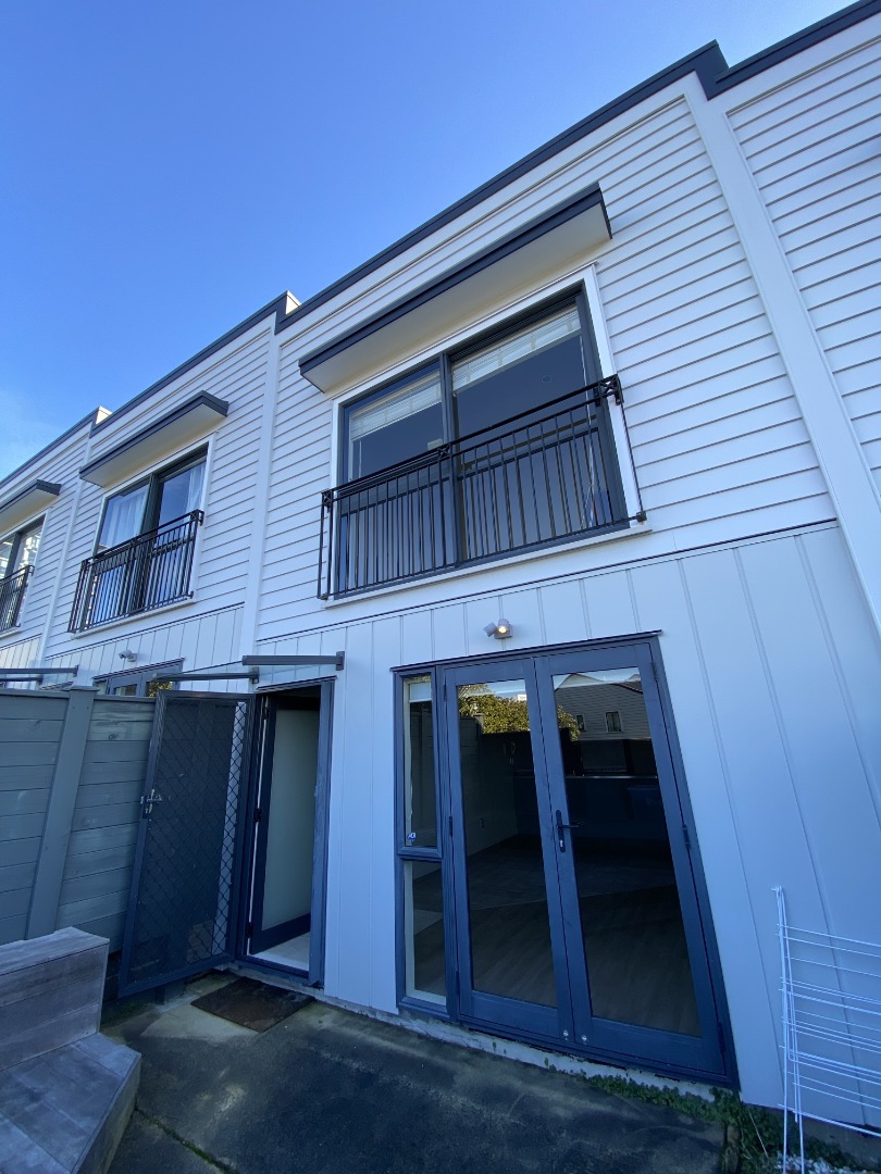 Great location Grafton living! photo