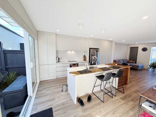 SHE'S MOD, SHE'S CHICK, SHE'S CENTRAL - 2 BEDS, 2 BATH - MILLWATER photo