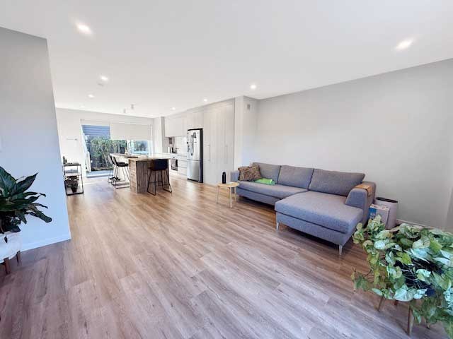 SHE'S MOD, SHE'S CHICK, SHE'S CENTRAL - 2 BEDS, 2 BATH - MILLWATER photo
