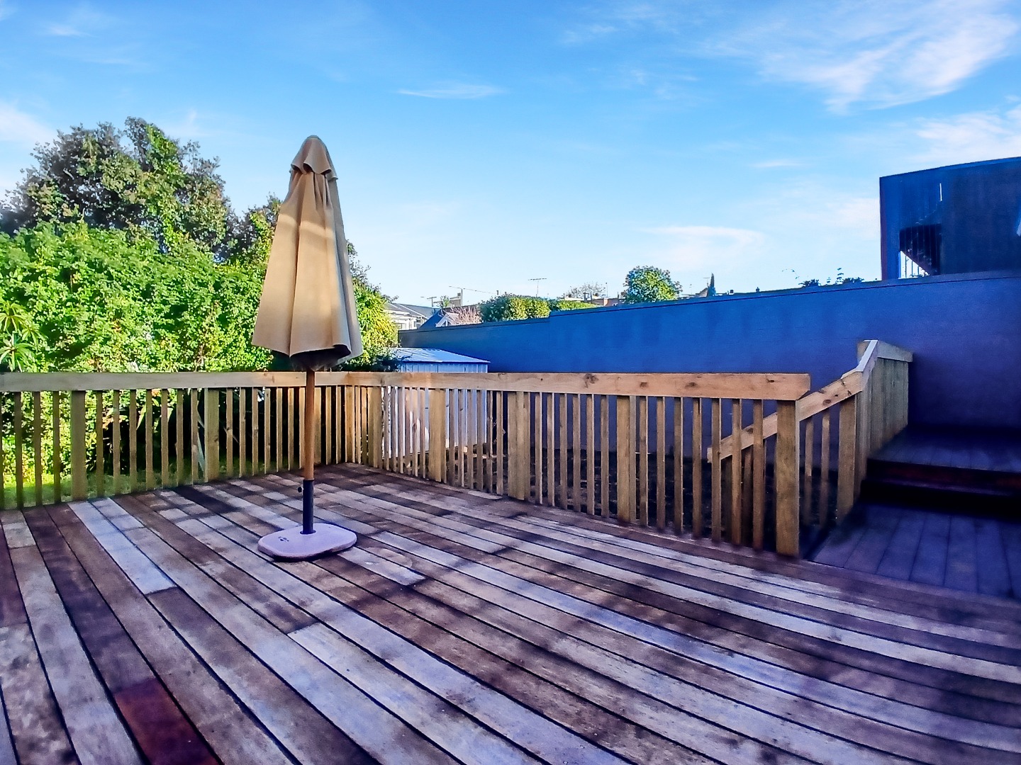 Stylish refurbished four bedroom Villa! photo