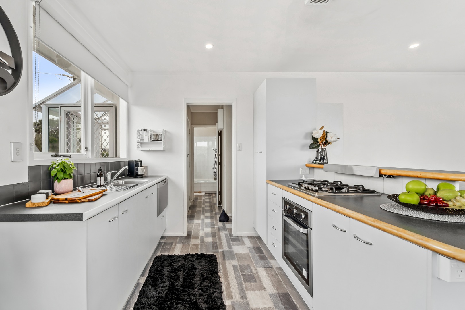Handy Location with sea views photo