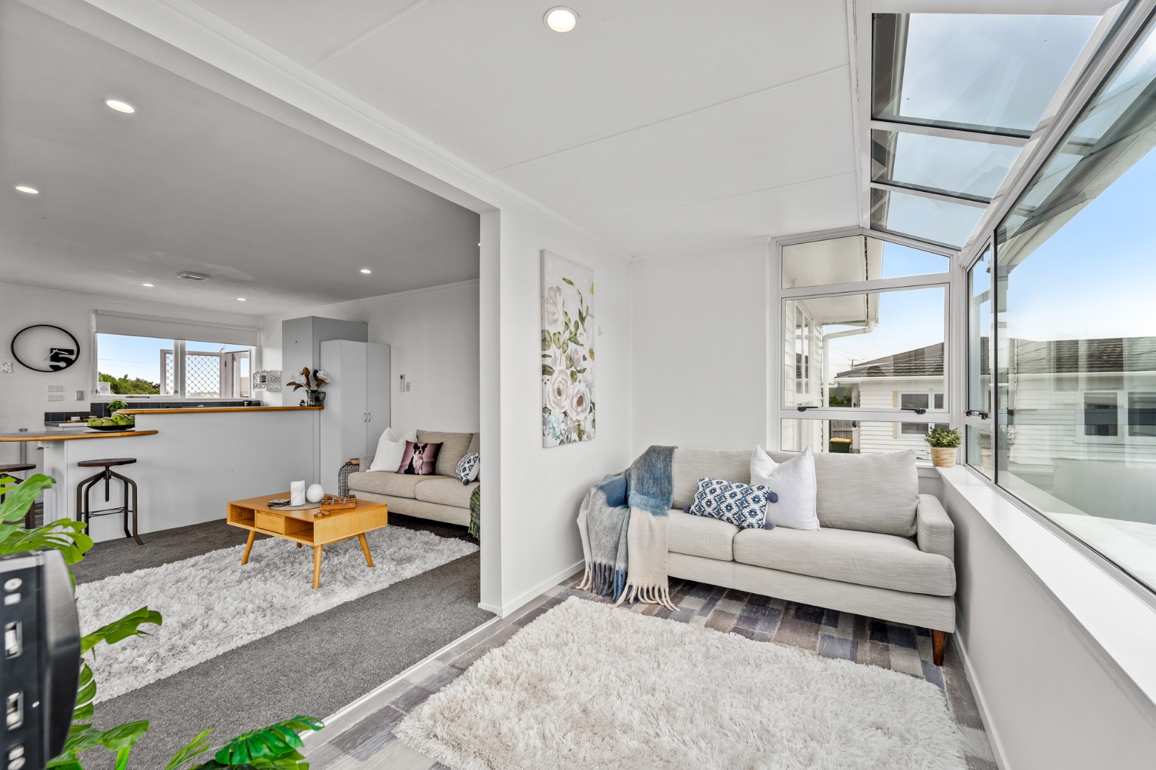 Handy Location with sea views photo