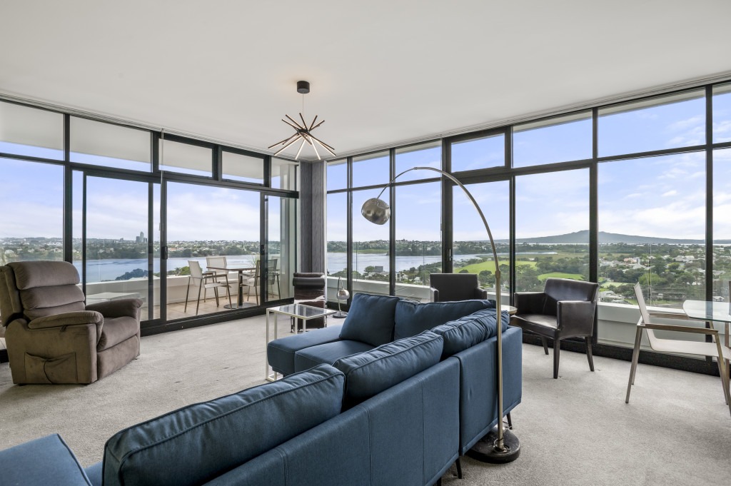 Stunning Two bedroom Devonport Apartment! photo