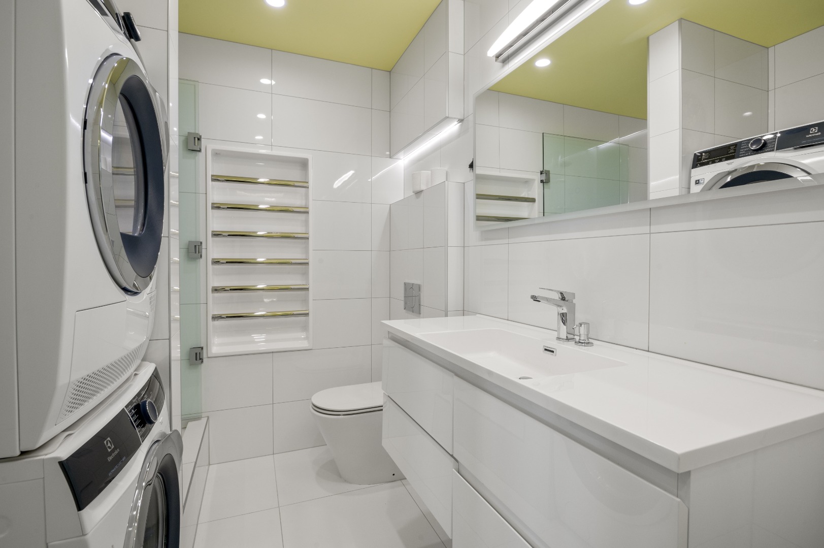 Stunning Two bedroom Devonport Apartment! photo