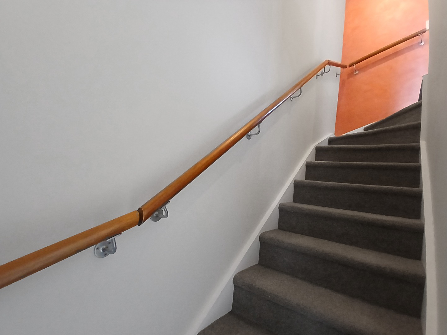 Modern Two bedroom  terraced townhouse! photo