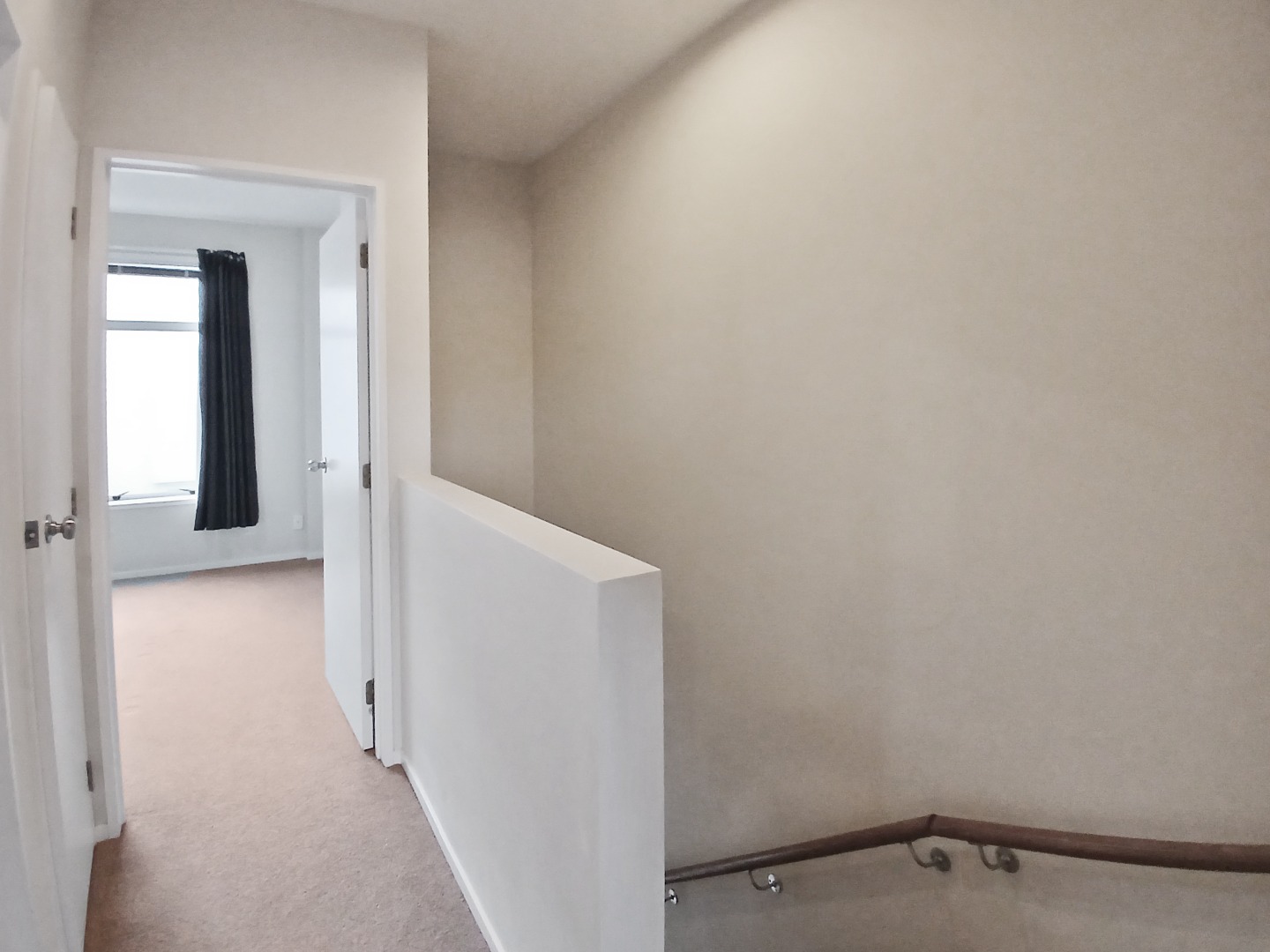 Modern Two bedroom  terraced townhouse! photo