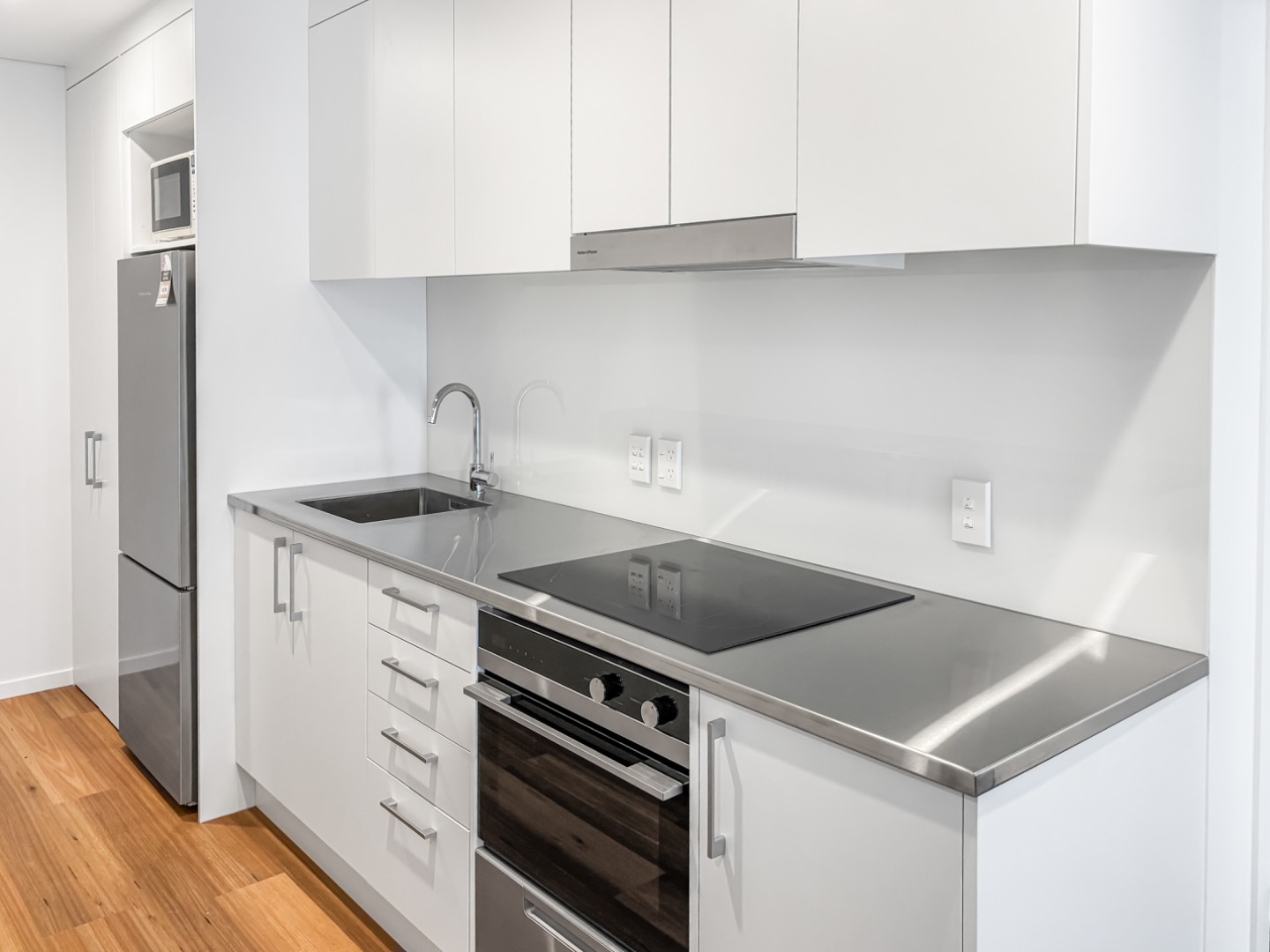 City Living with Space & Style – 2 Bedroom + Bonus Room! photo