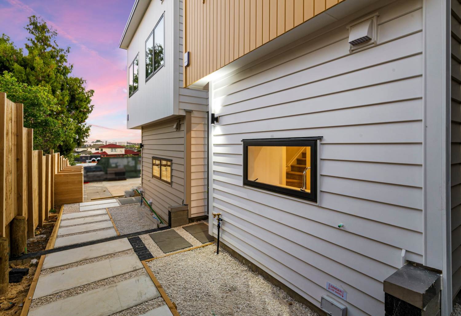 Pakuranga Heights - 3 Bedrooms with 2 Bathrooms  photo