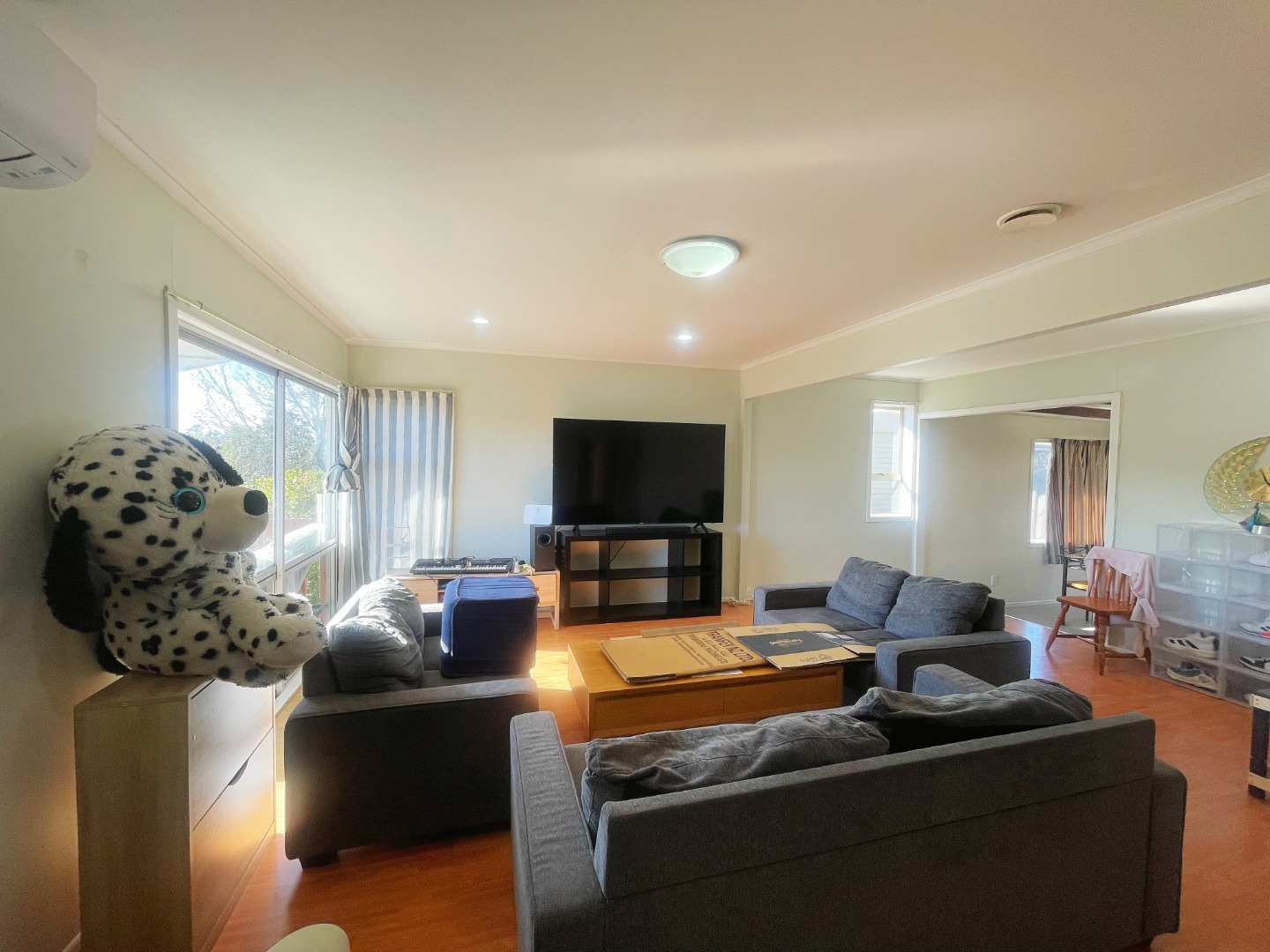Sunny 3 bedroom plus a study photo