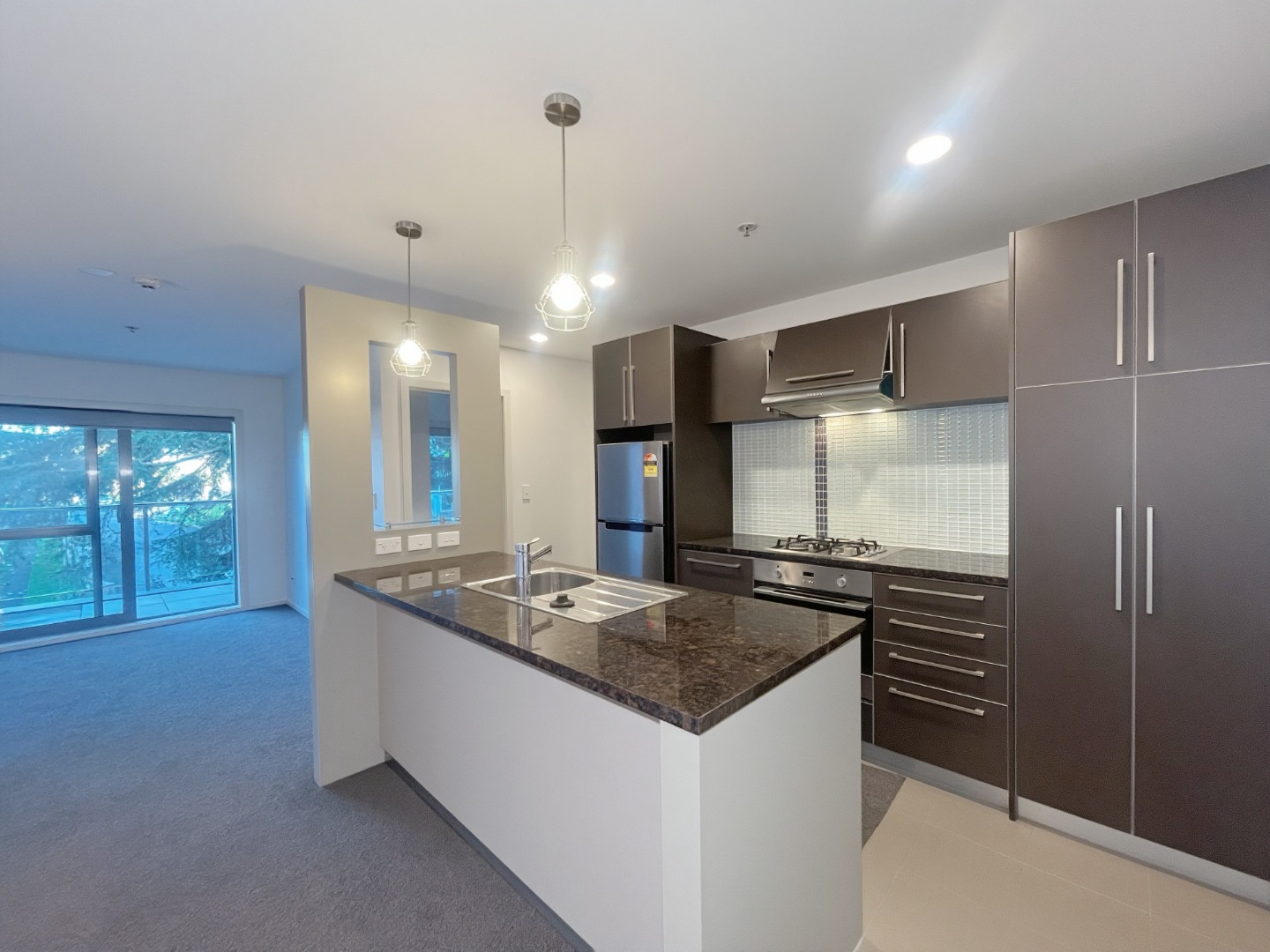 Spacious 2 bedroom apartment next to St Lukes mall  photo