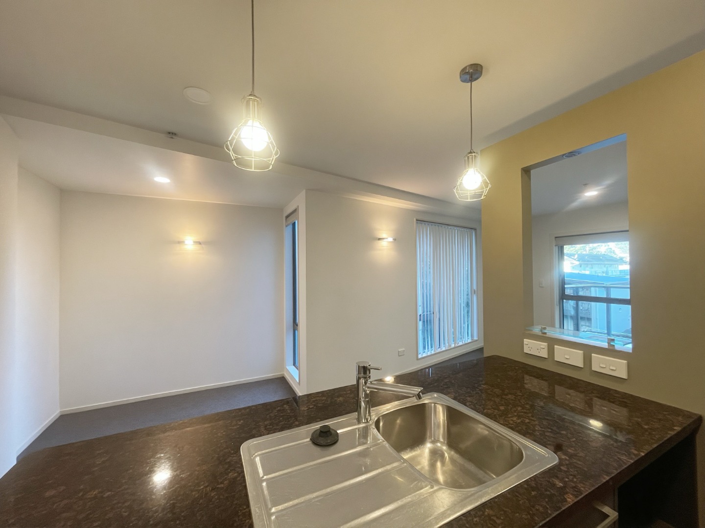 Spacious 2 bedroom apartment next to St Lukes mall  photo