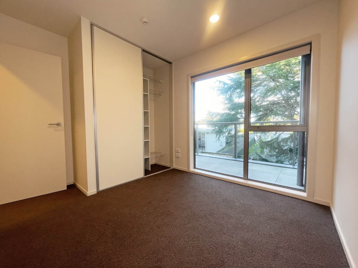 Spacious 2 bedroom apartment next to St Lukes mall  photo