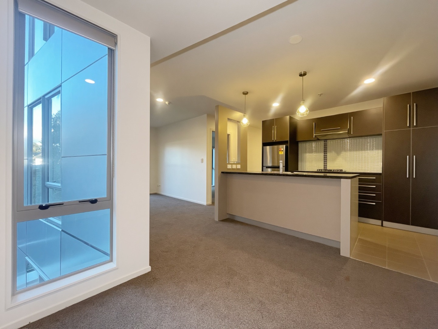 Spacious 2 bedroom apartment next to St Lukes mall  photo