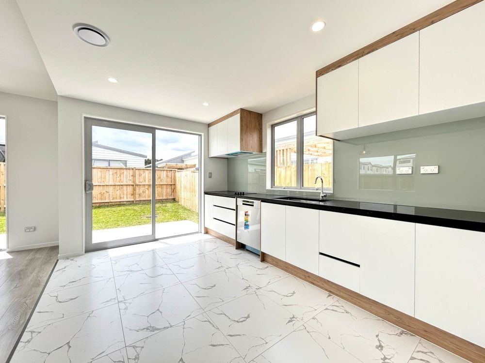 Beautiful Near-New Home – Light-Filled, Modern & Family-Friendly photo