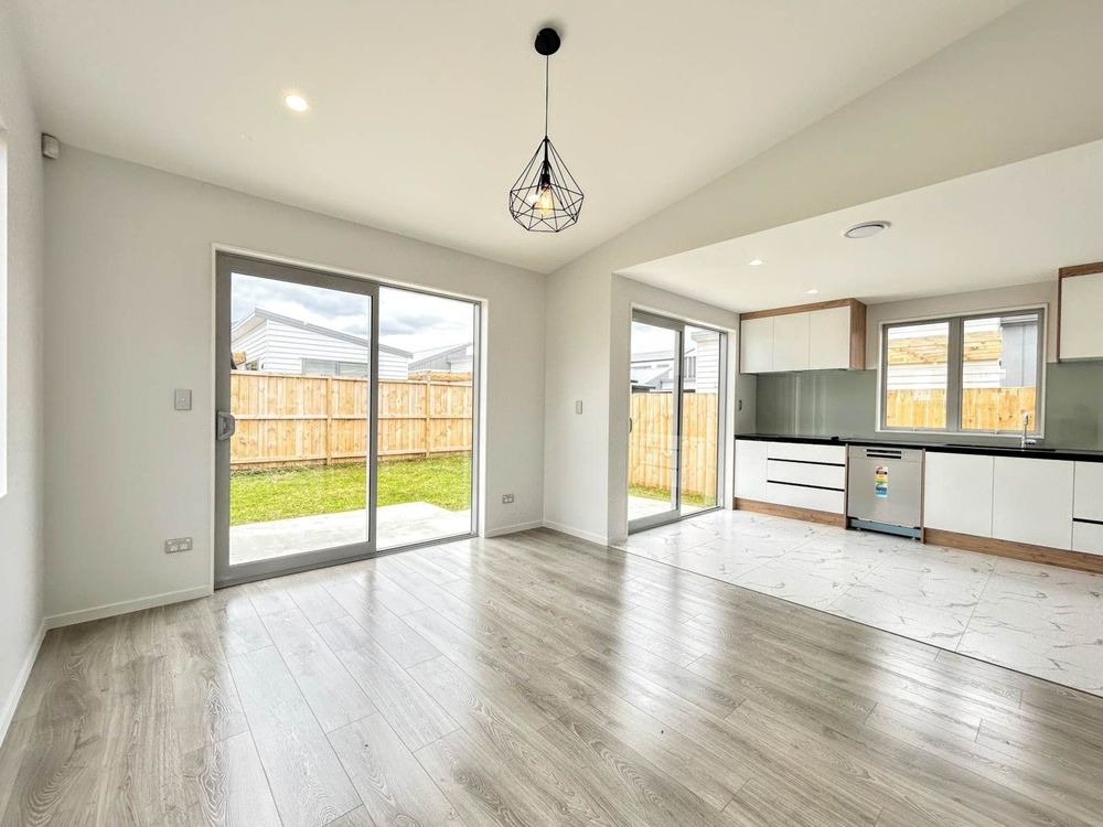 Beautiful Near-New Home – Light-Filled, Modern & Family-Friendly photo