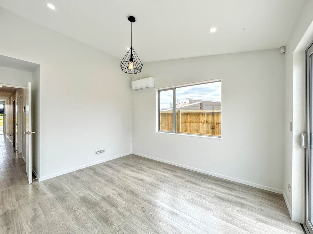 Beautiful Near-New Home – Light-Filled, Modern & Family-Friendly photo