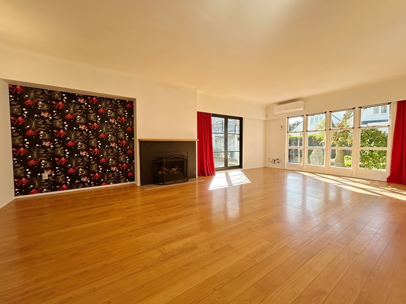 EPSOM - Charismatic home in royal DGZ location  photo