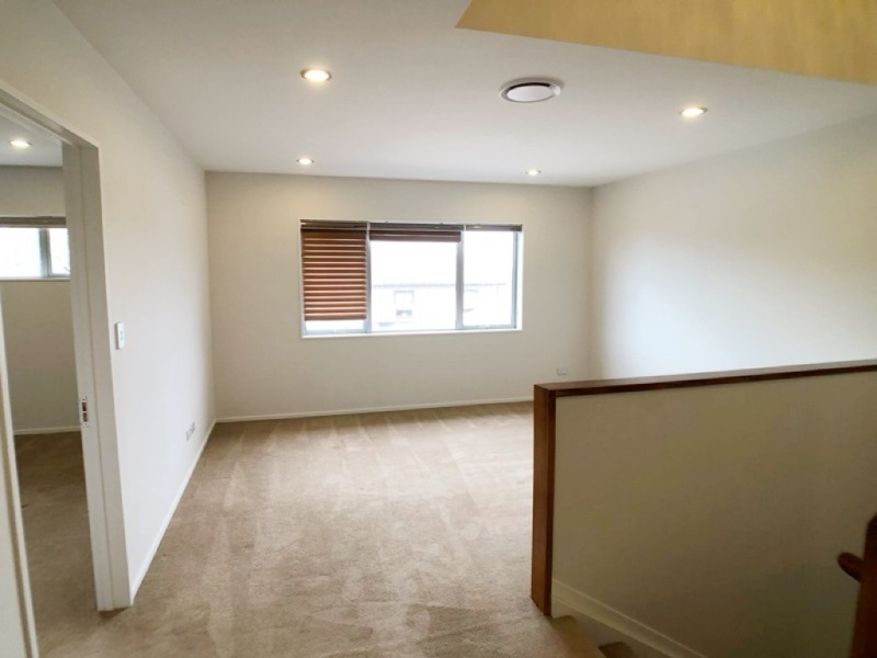 Fairview Heights-Large 5 Bedrooms Family house photo