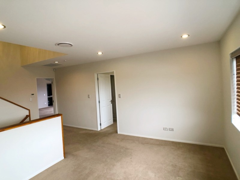 Fairview Heights-Large 5 Bedrooms Family house photo