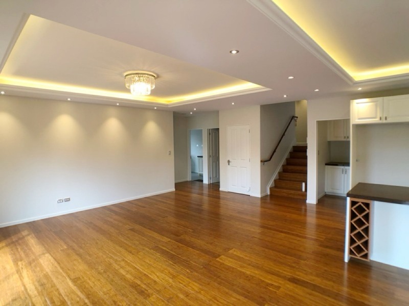 Fairview Heights-Large 5 Bedrooms Family house photo