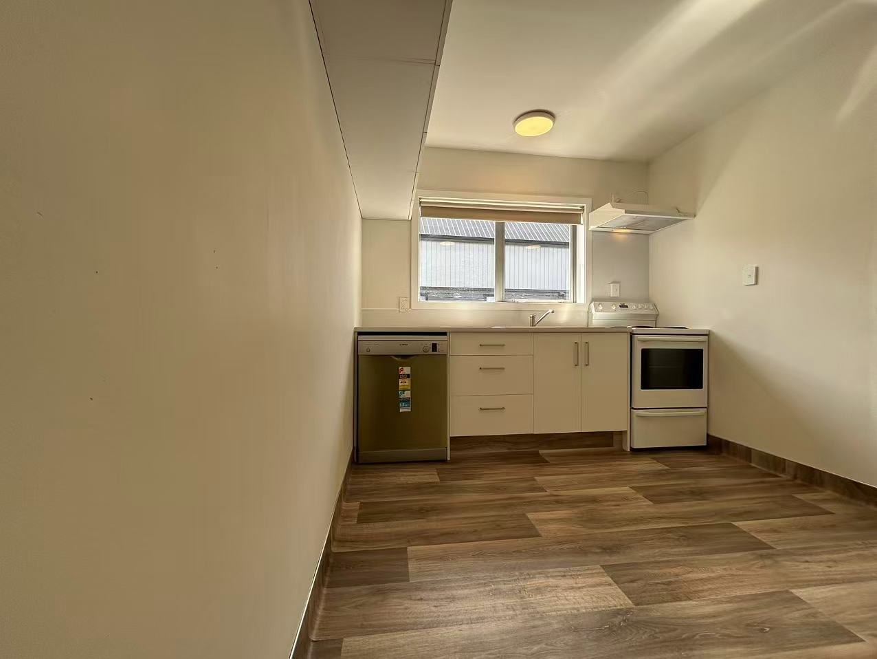 Newly Renovated – Prime Location near Sylvia Park photo