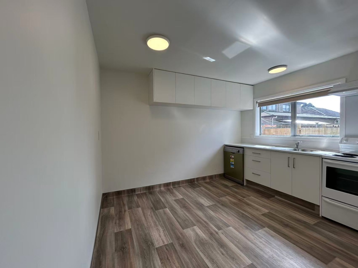Newly Renovated – Prime Location near Sylvia Park photo
