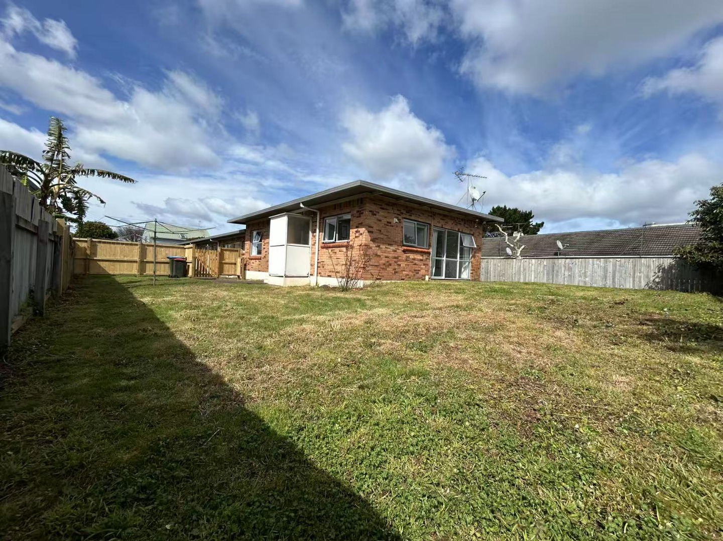 Newly Renovated – Prime Location near Sylvia Park photo