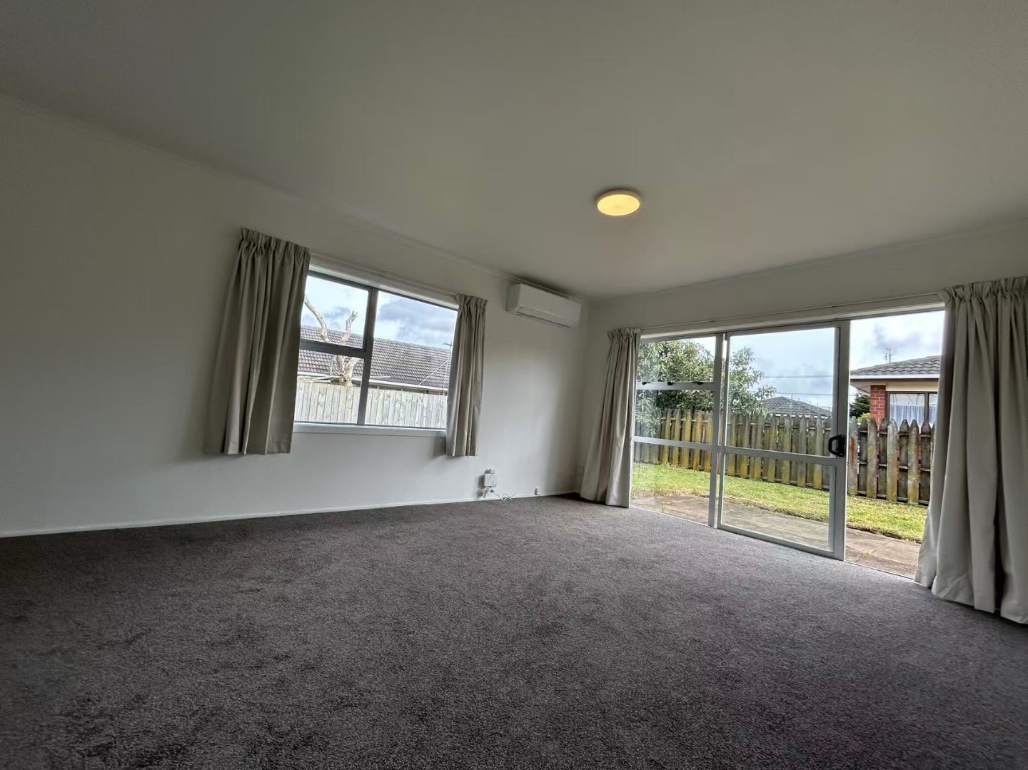 Newly Renovated – Prime Location near Sylvia Park photo
