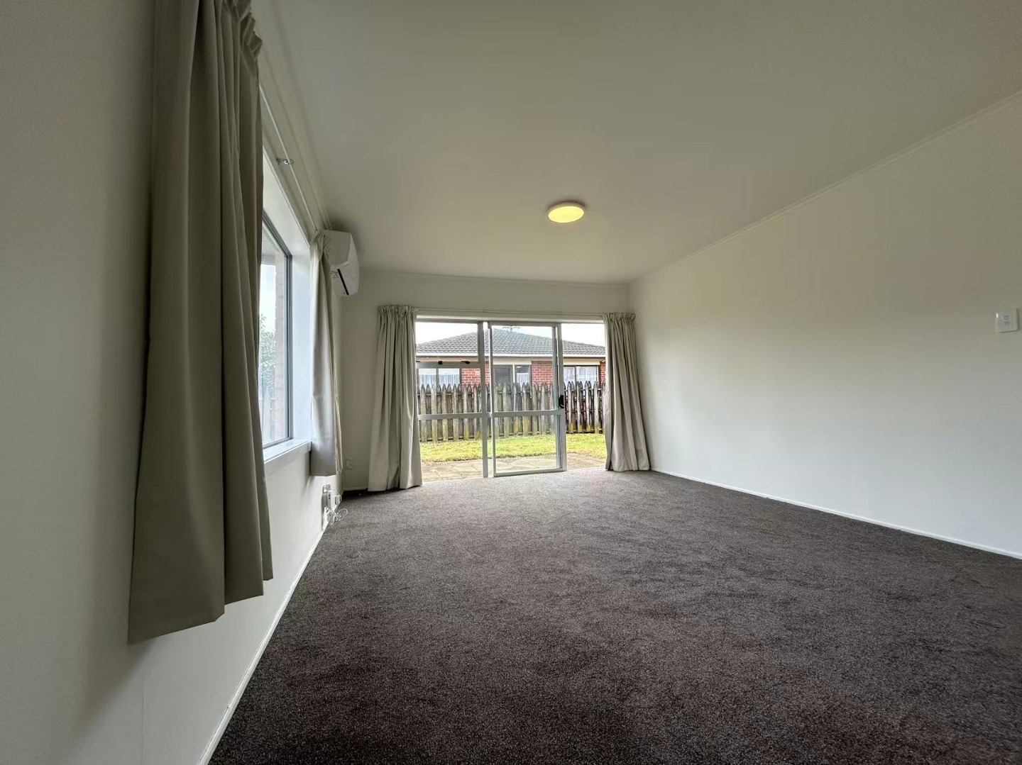 Newly Renovated – Prime Location near Sylvia Park photo