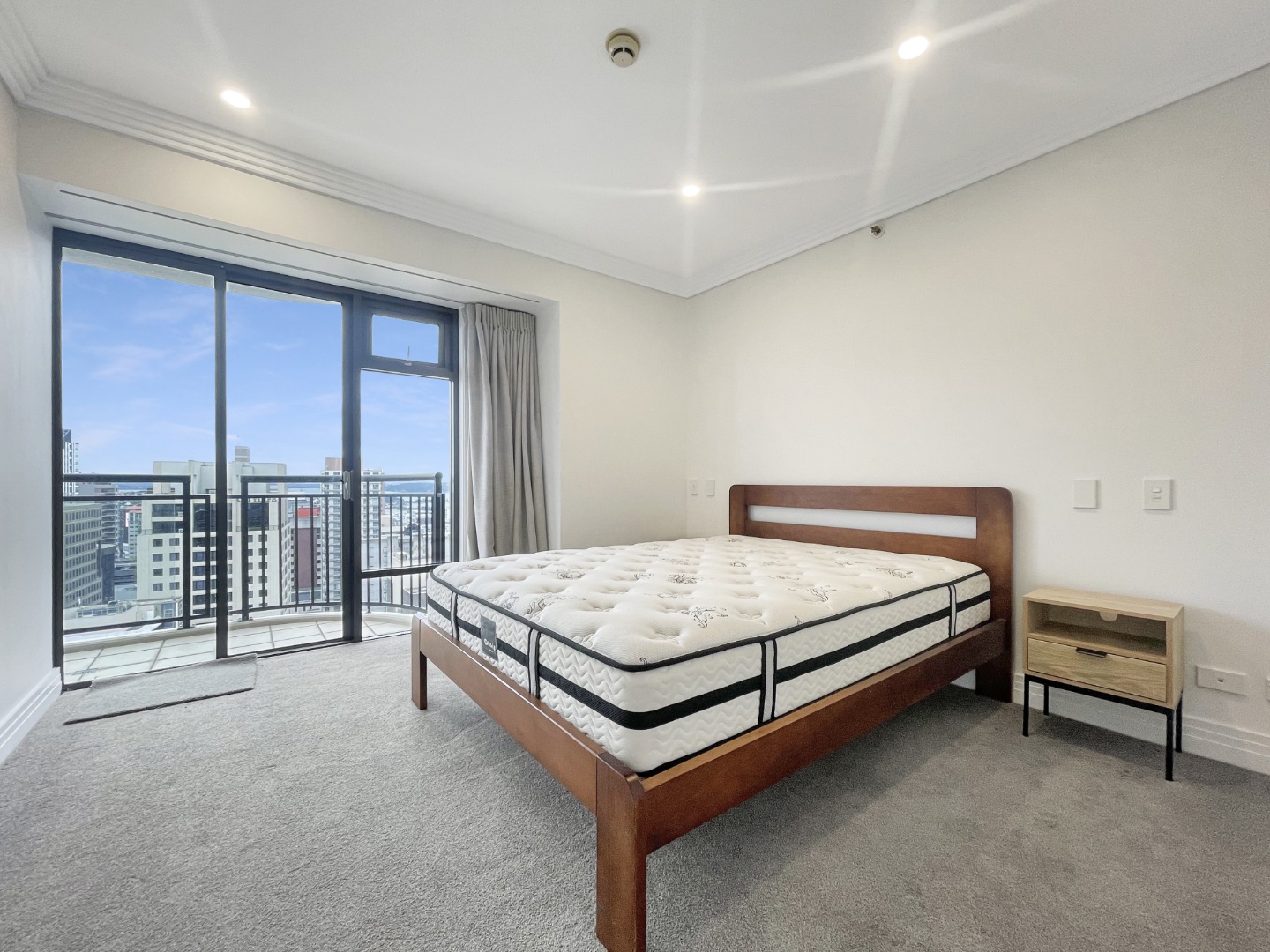 Newly renovated furnished 2 bedroom Apartment!! photo