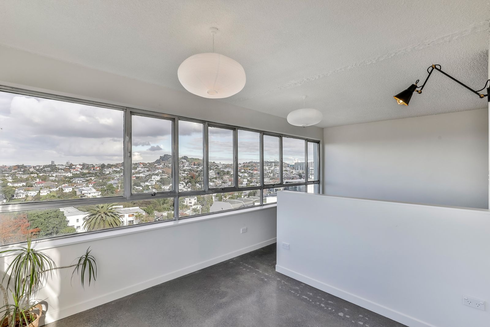 Stylish, Sunny, and Superbly Located Studio photo