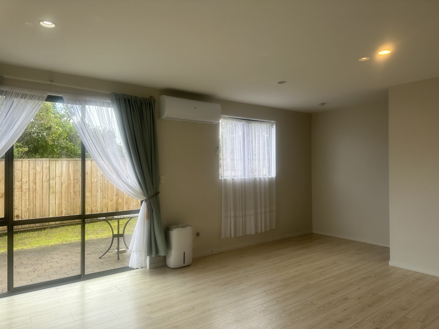 Contemporary 3-Bedroom Townhouse for Rent in Northcross photo