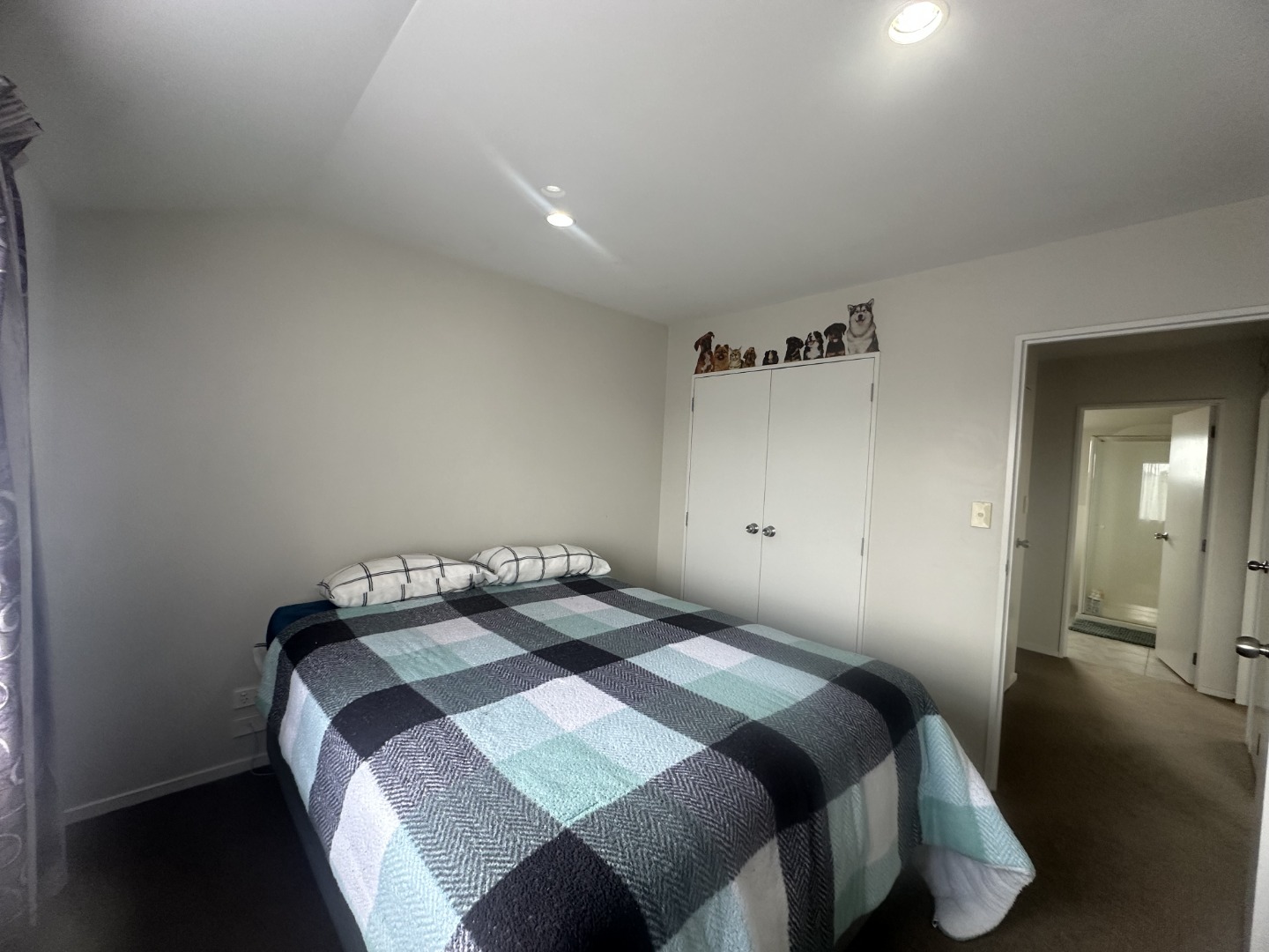 Contemporary 3-Bedroom Townhouse for Rent in Northcross photo