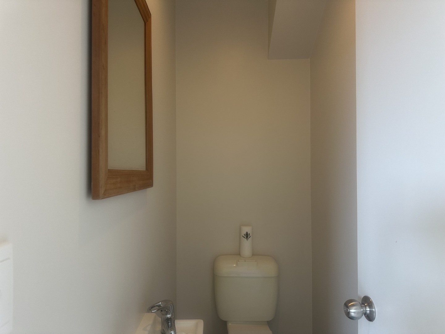 Contemporary 3-Bedroom Townhouse for Rent in Northcross photo