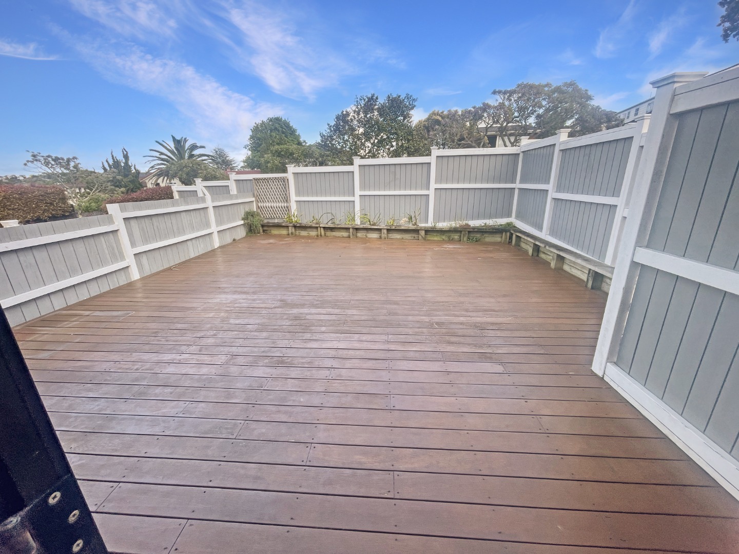 4Bed Family home + Self-Contained 1Bed  photo