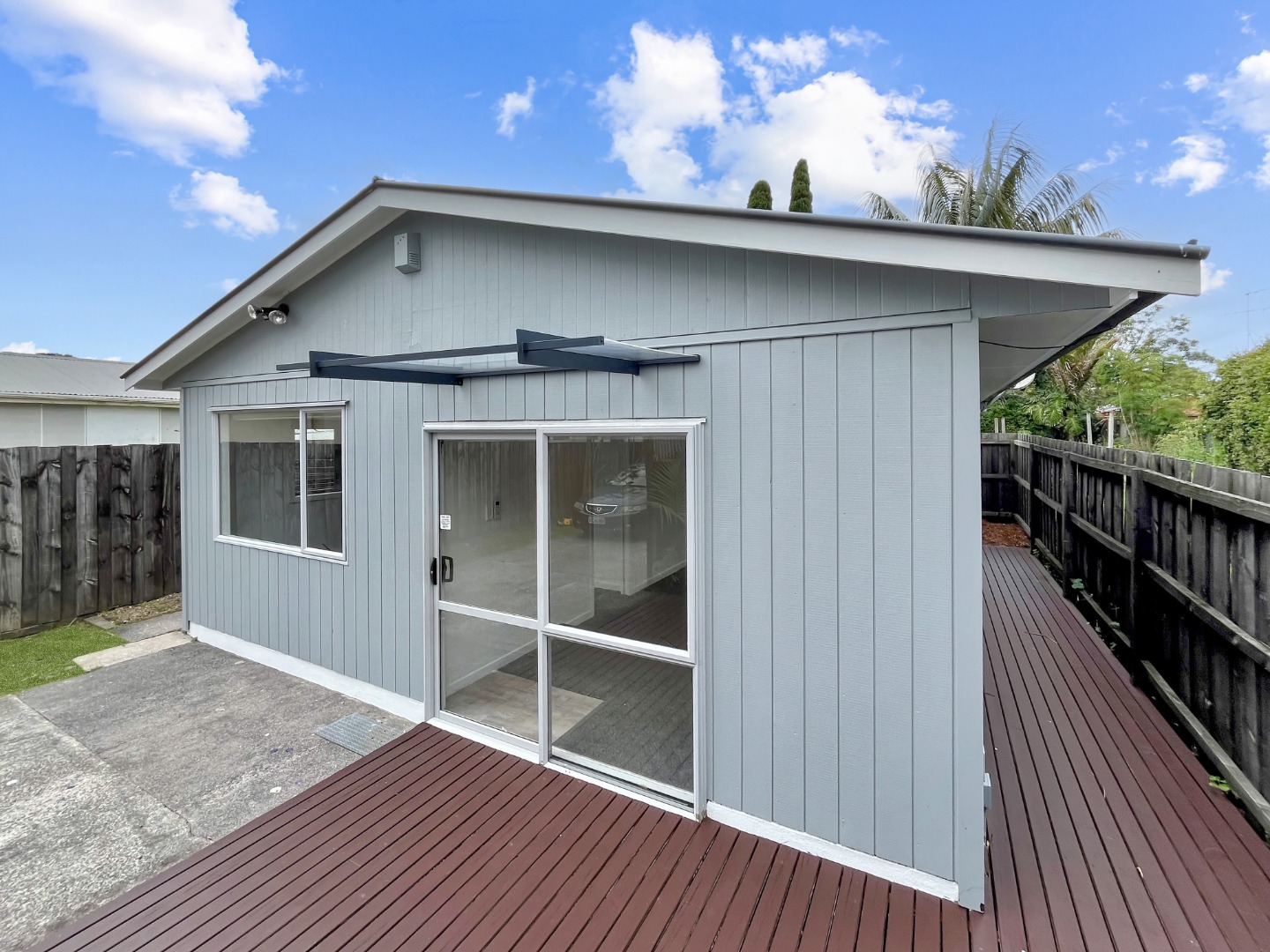 Mangere Bridge - Freshly Renovated photo