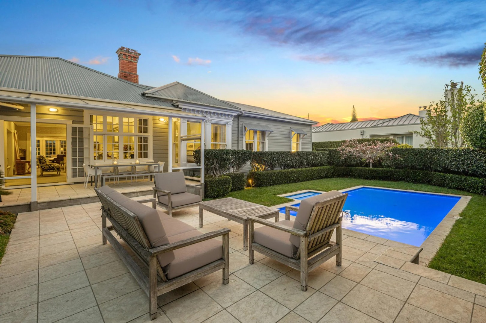 REMUERA - 4 Bedrooms Big House  photo
