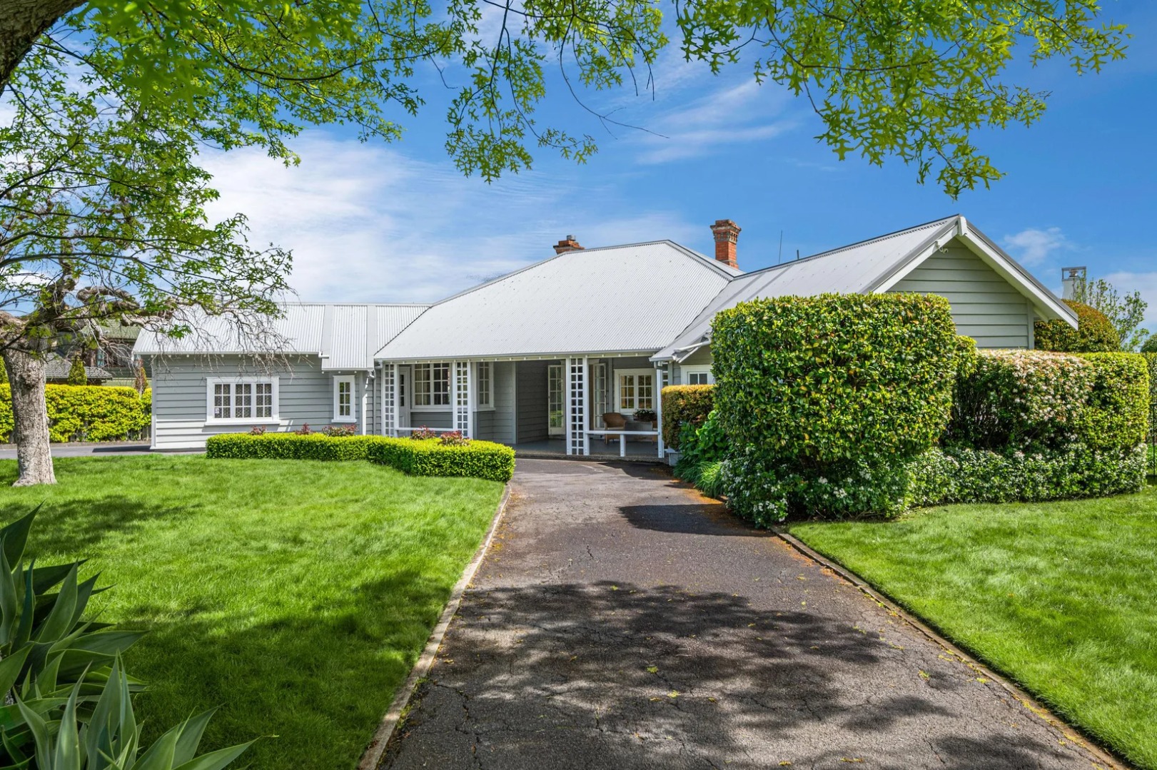 REMUERA - 4 Bedrooms Big House  photo