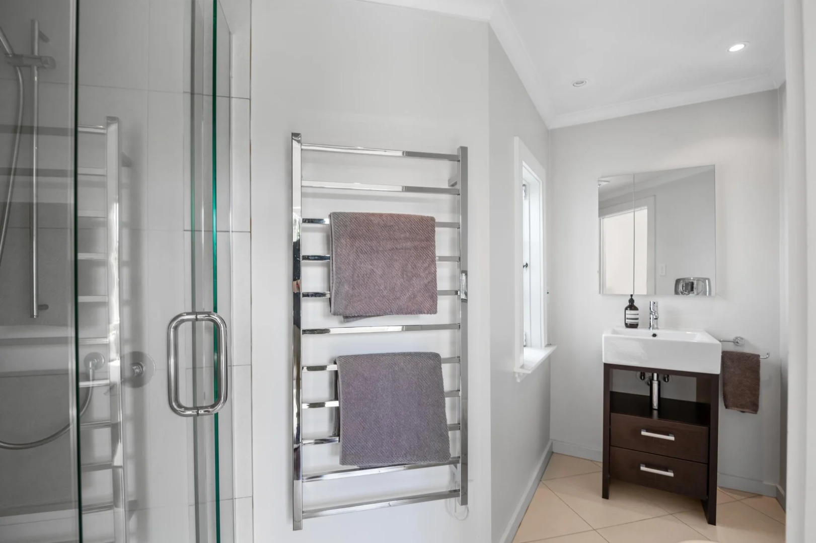 REMUERA - 4 Bedrooms Big House  photo