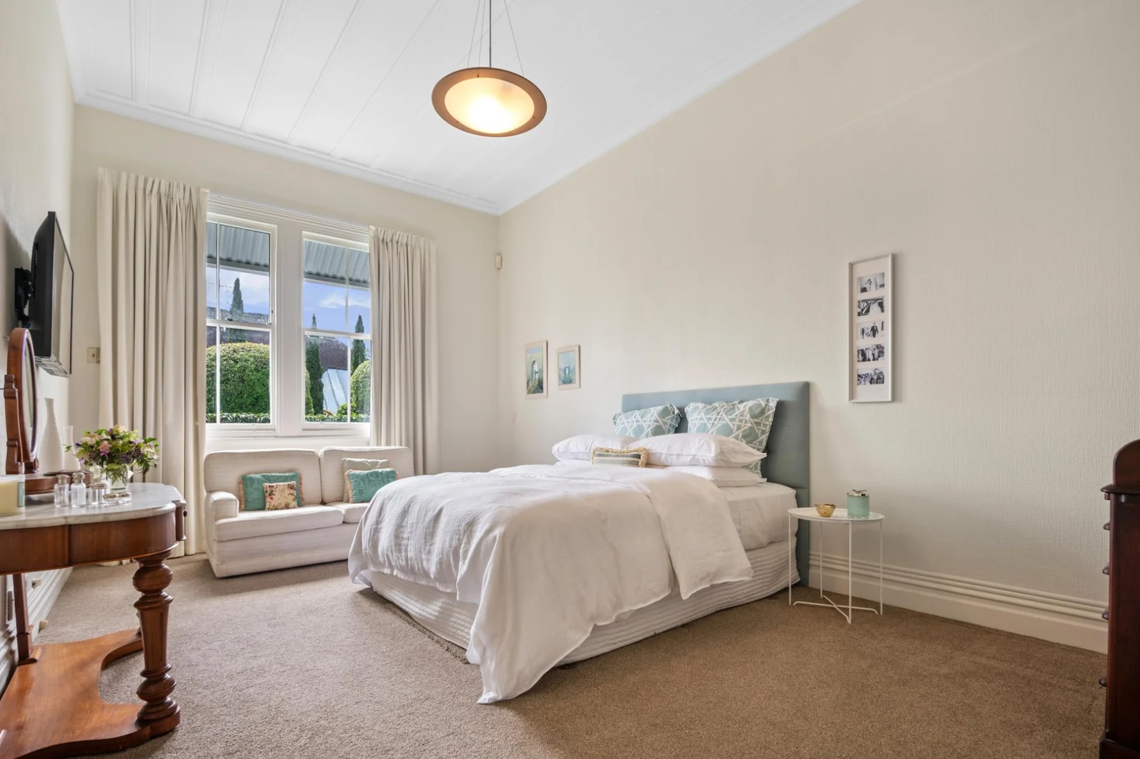 REMUERA - 4 Bedrooms Big House  photo