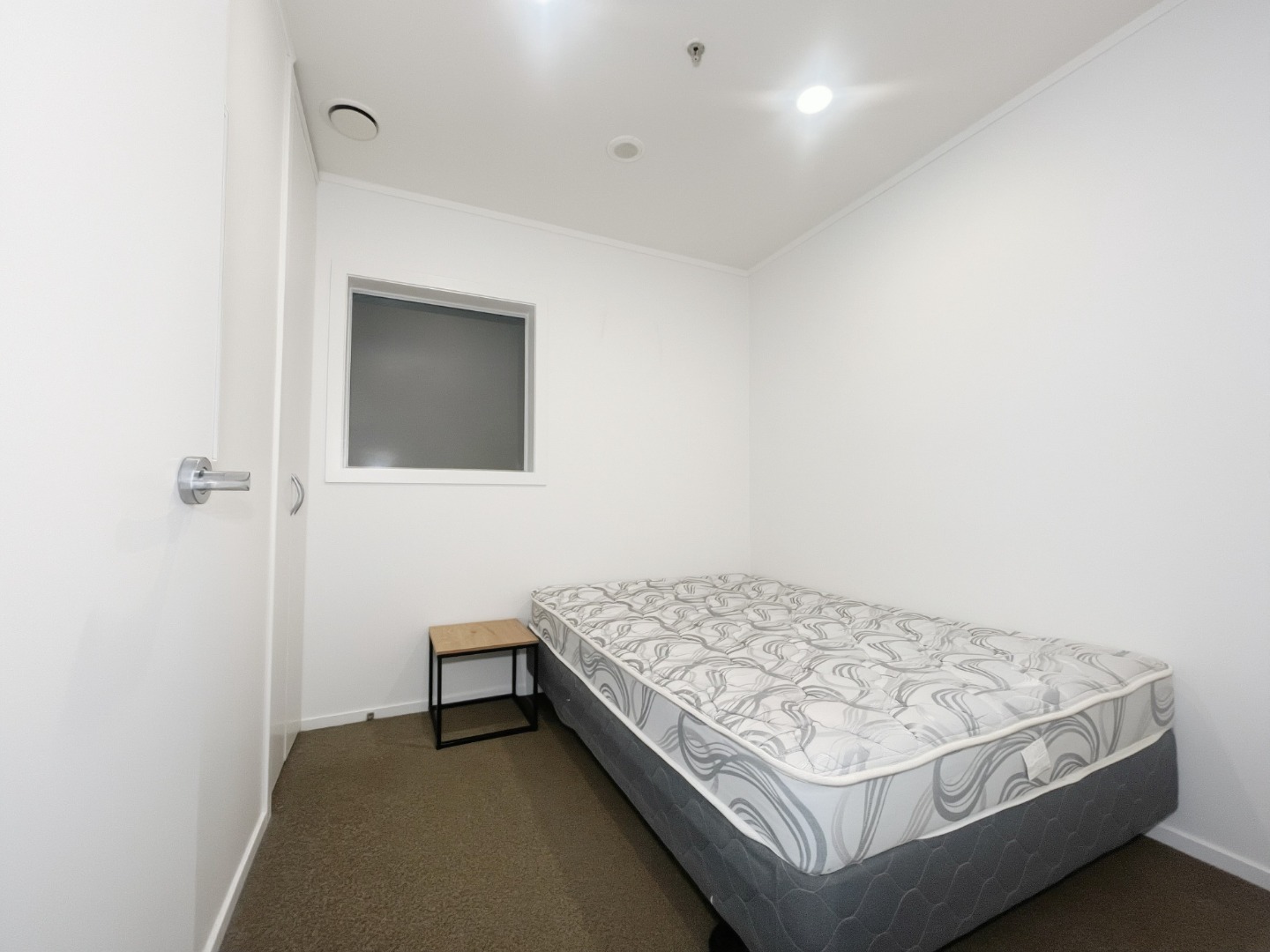 Cozy two bedroom apartment in The Altitude photo