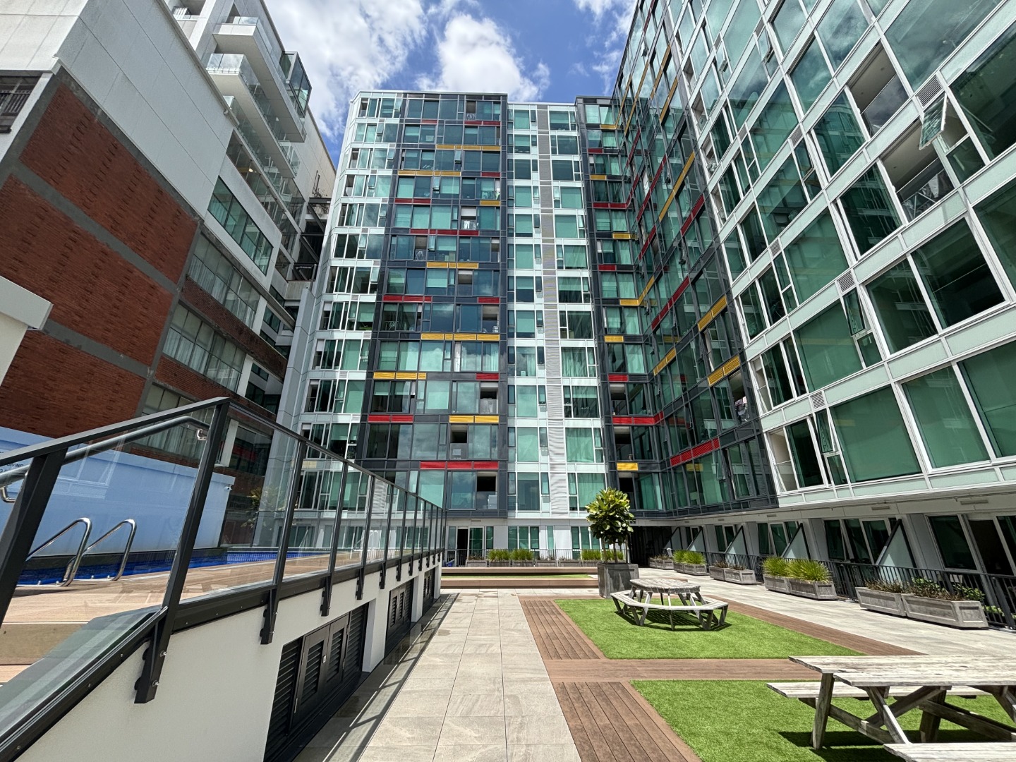 CITY CENTRE, 1 Bed + 1 Car park photo